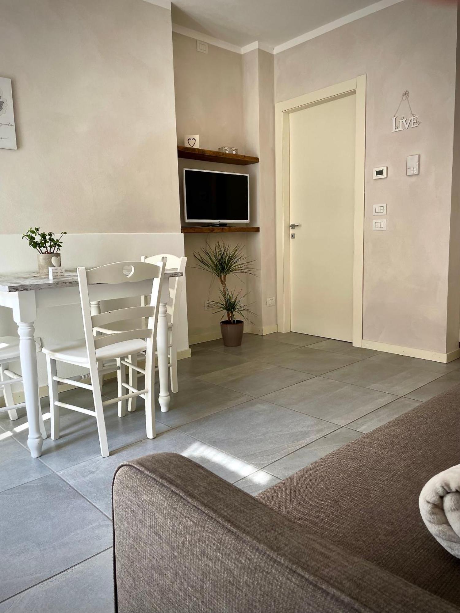 Villa Fontanelle Gardapartments Polpenazze del Garda Εξωτερικό φωτογραφία